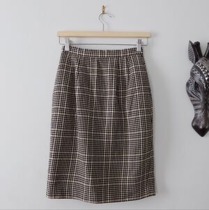 Vintage Classic Houndstooth Pencil Skirt - Black & Beige, 50% Silk 50%Wool